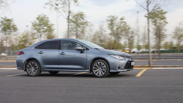  Toyota Corolla Hybrid: İsmi eski kendi yeni